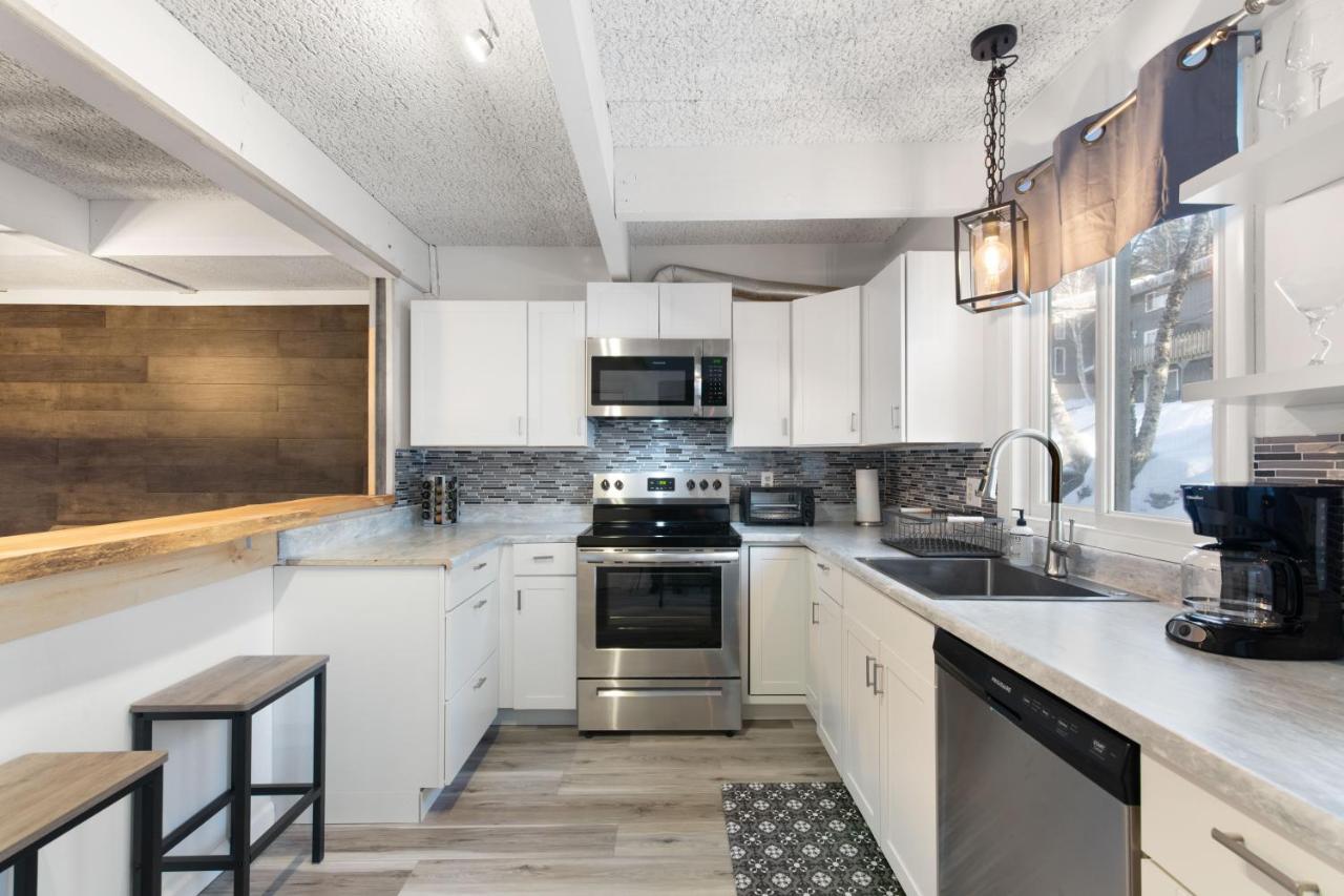 Vermont Getaway! Newly Renovated! Stratton Valley Exterior photo